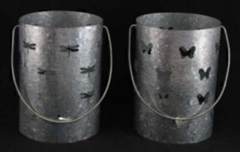 Galvanised tin T-light holder with cut out Insect design by Gisela Graham. Choice of butterfly or dragonfly, if preference please specify when ordering. Size 9x11x8cm